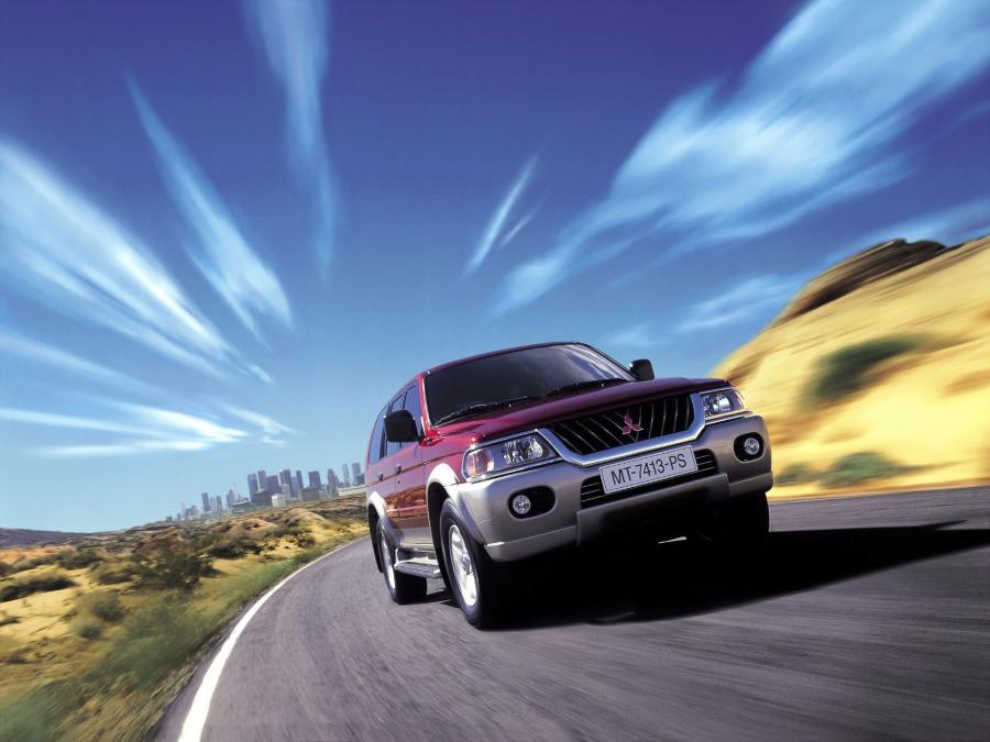  Mitsubishi Pajero Sport 1999 года  (фото 6 из 15)